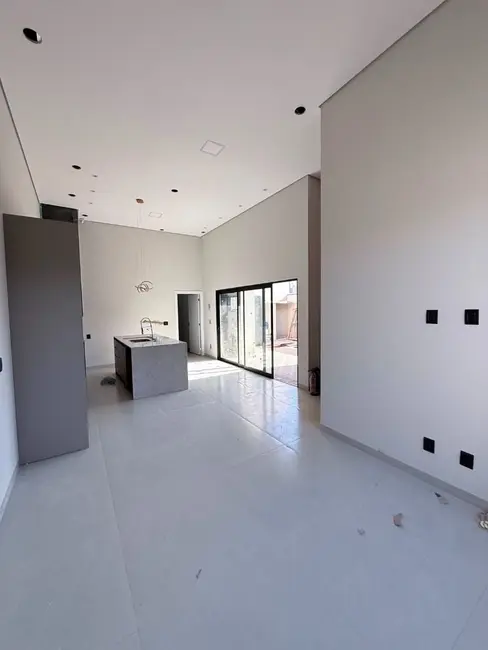 Casa com 3 quartos à venda, 200m2 em Sao Jose Do Rio Preto - SP - imagem 3 Foto 3 de Casa com 3 quartos à venda, 200m2 em Sao Jose Do Rio Preto - SP