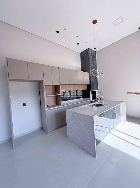Casa com 3 quartos à venda, 200m2 em Sao Jose Do Rio Preto - SP - imagem 7 Foto 7 de Casa com 3 quartos à venda, 200m2 em Sao Jose Do Rio Preto - SP