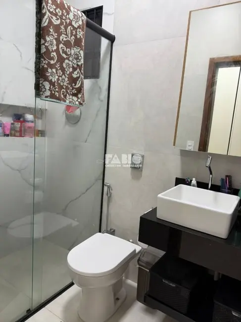 Casa com 3 quartos à venda, 200m2 em Sao Jose Do Rio Preto - SP - imagem 9 Foto 9 de Casa com 3 quartos à venda, 200m2 em Sao Jose Do Rio Preto - SP