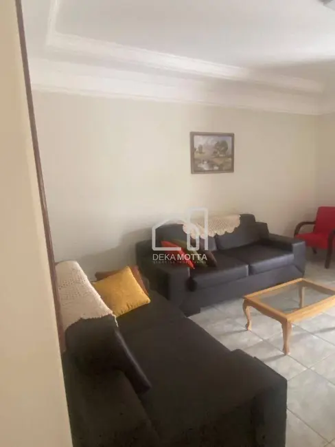 Foto 7 de Casa com 4 quartos à venda, 360m2 em Segismundo Pereira, Uberlandia - MG
