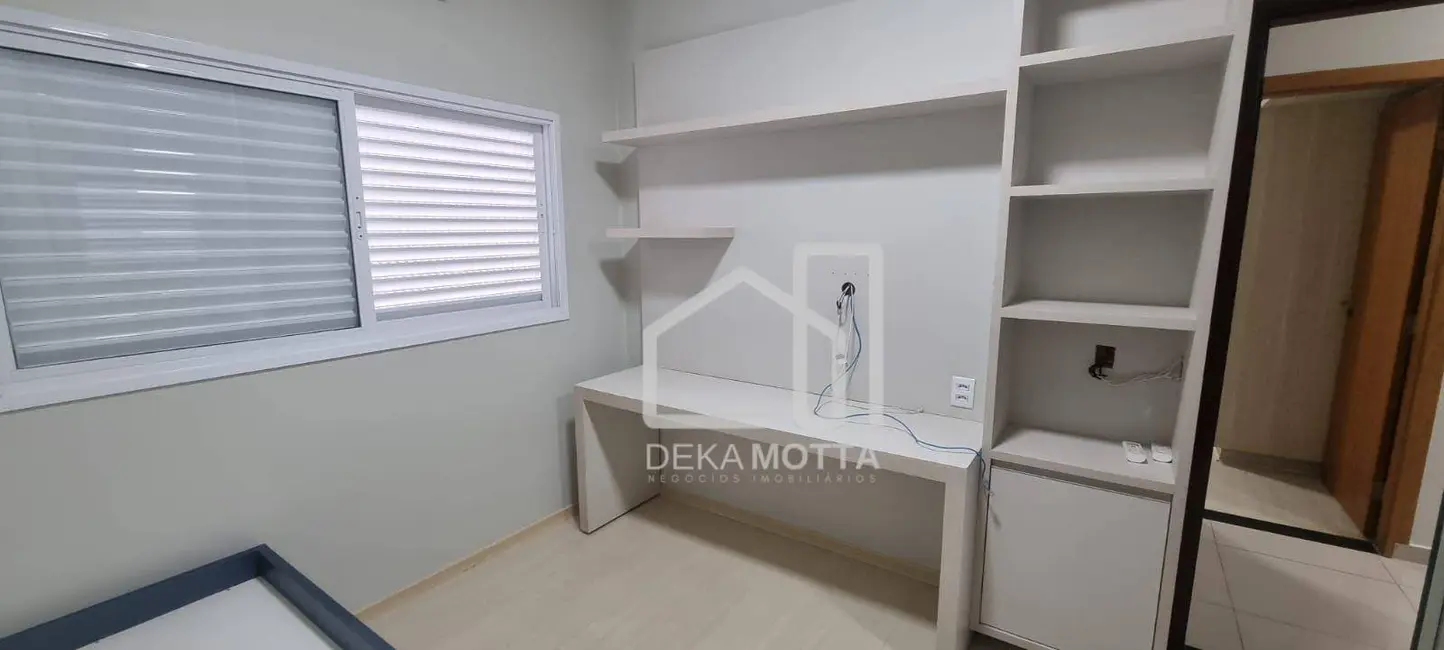 Foto 8 de Casa com 3 quartos à venda, 250m2 em Jardim Europa, Uberlandia - MG