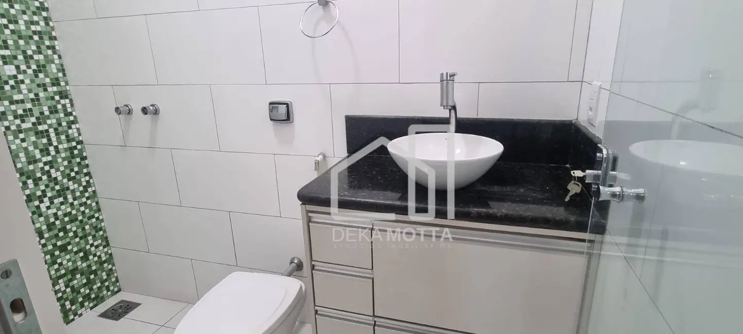 Foto 4 de Casa com 3 quartos à venda, 250m2 em Jardim Europa, Uberlandia - MG