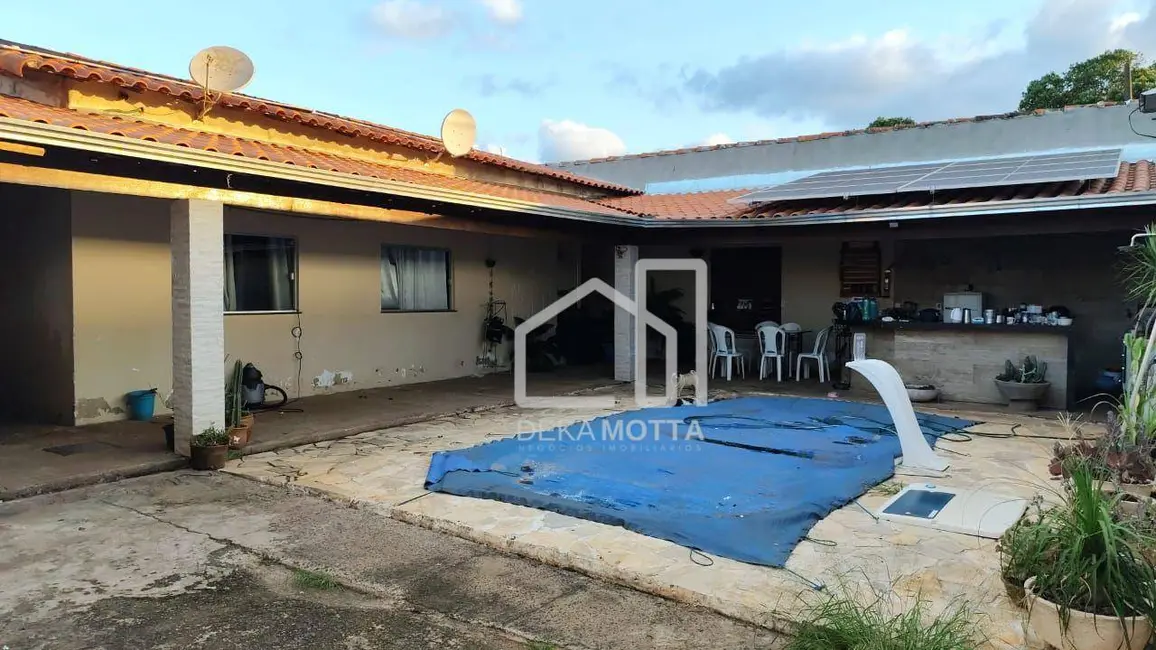 Foto 1 de Casa com 4 quartos à venda, 360m2 em Jardim Ipanema, Uberlandia - MG