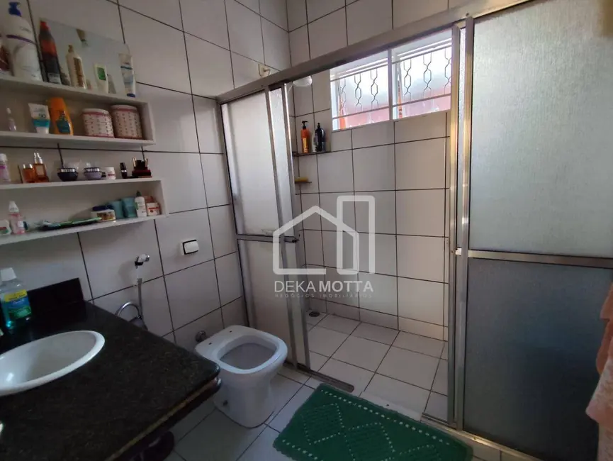 Foto 6 de Casa com 3 quartos à venda, 250m2 em Cidade Jardim, Uberlandia - MG