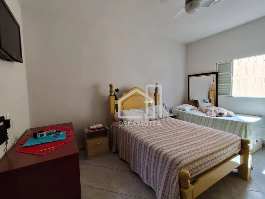Foto 7 de Casa com 3 quartos à venda, 250m2 em Cidade Jardim, Uberlandia - MG