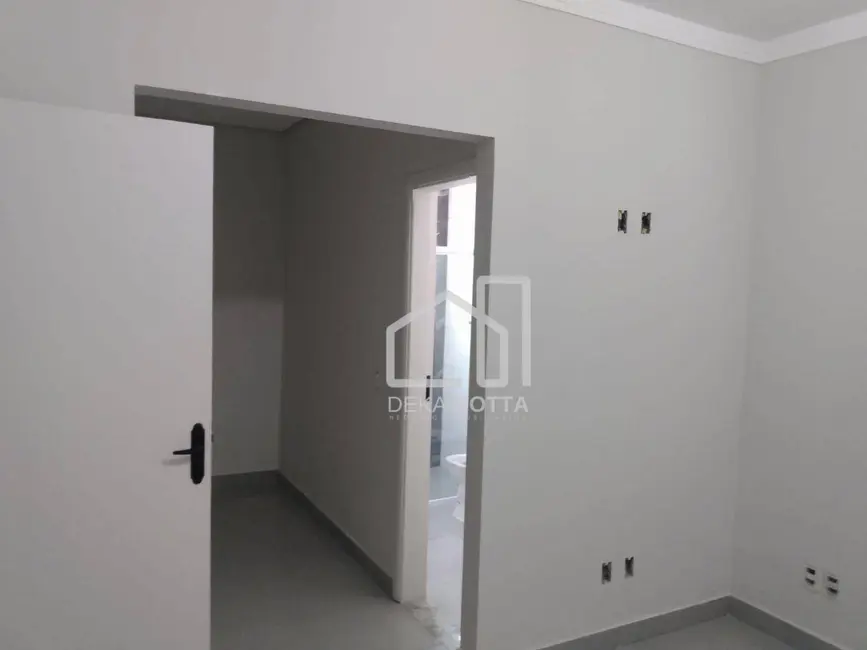 Foto 6 de Casa com 3 quartos à venda, 250m2 em Cidade Jardim, Uberlandia - MG