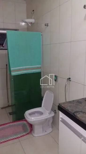 Foto 2 de Casa com 3 quartos à venda, 350m2 em Nossa Senhora das Graças, Uberlandia - MG