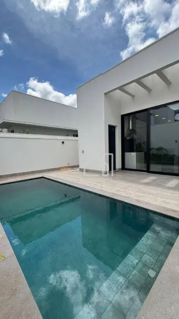 Foto 1 de Casa com 3 quartos à venda, 458m2 em Jardim Sul, Uberlandia - MG