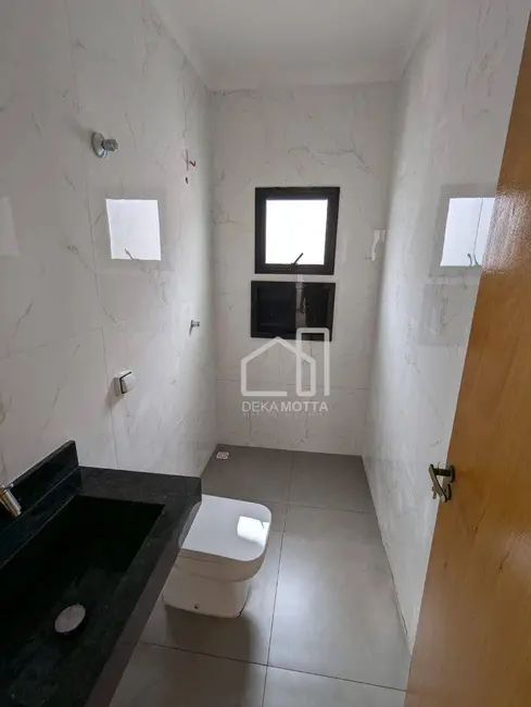 Foto 5 de Casa com 3 quartos à venda, 250m2 em Uberlandia - MG
