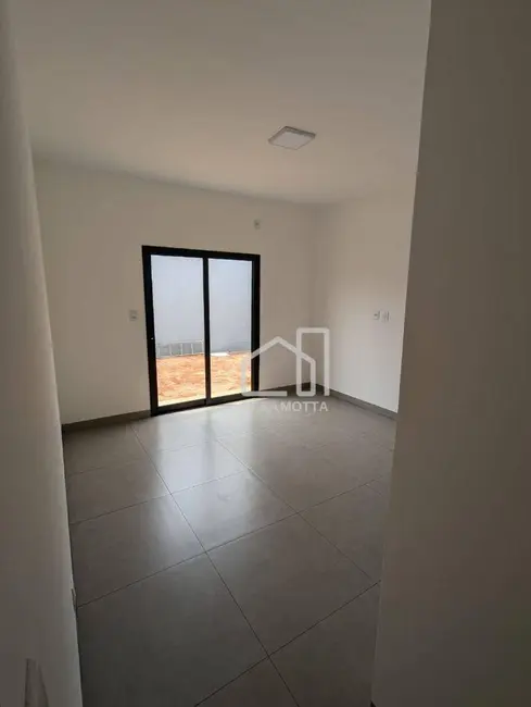 Foto 6 de Casa com 3 quartos à venda, 250m2 em Uberlandia - MG