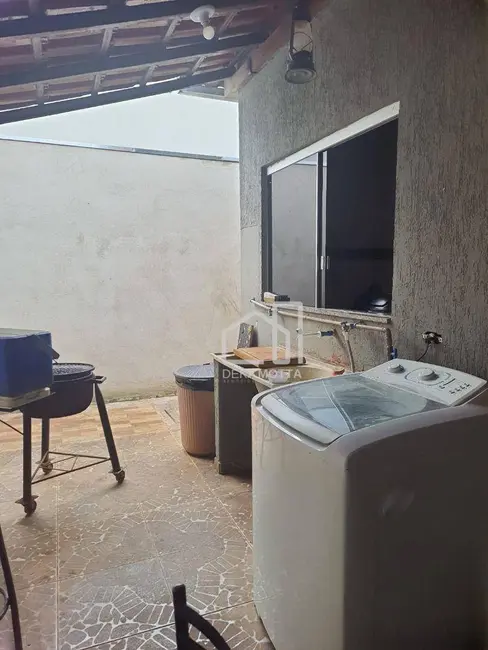 Foto 5 de Casa com 3 quartos à venda, 250m2 em Alto Umuarama, Uberlandia - MG