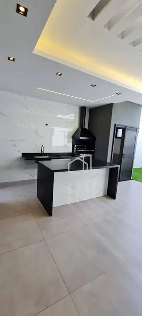 Foto 5 de Casa com 3 quartos à venda, 250m2 em Aclimação, Uberlandia - MG