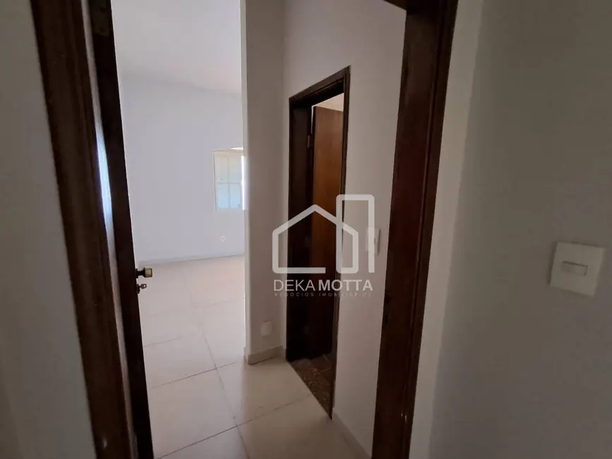 Foto 2 de Casa com 3 quartos à venda, 400m2 em Brasil, Uberlandia - MG