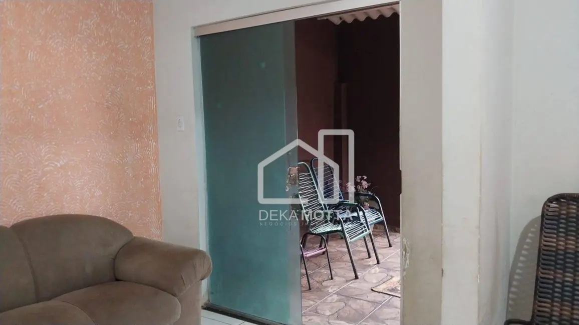 Foto 4 de Casa com 5 quartos à venda, 240m2 em Planalto, Uberlandia - MG