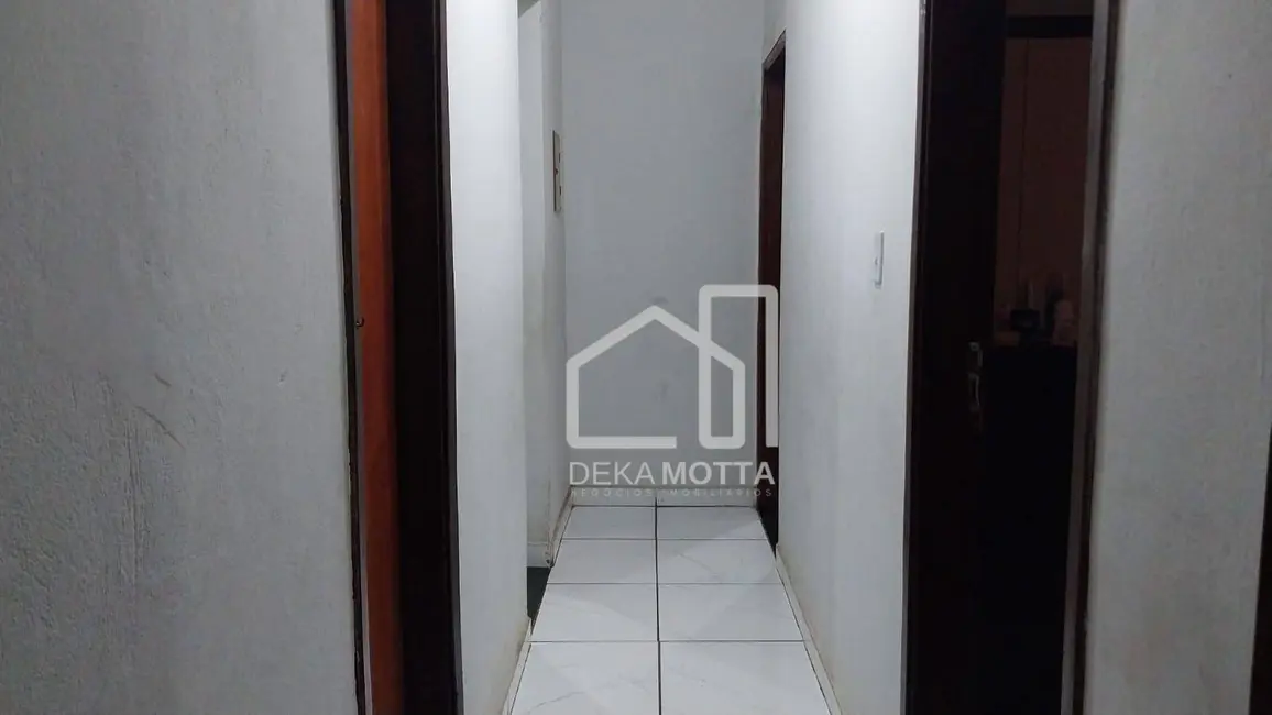Foto 6 de Casa com 5 quartos à venda, 240m2 em Planalto, Uberlandia - MG