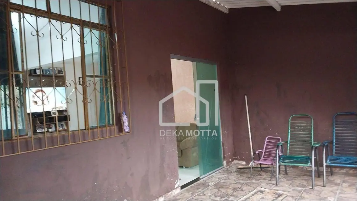 Foto 2 de Casa com 5 quartos à venda, 240m2 em Planalto, Uberlandia - MG