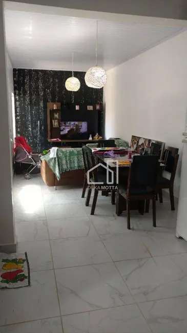Foto 1 de Casa com 3 quartos à venda, 250m2 em Planalto, Uberlandia - MG