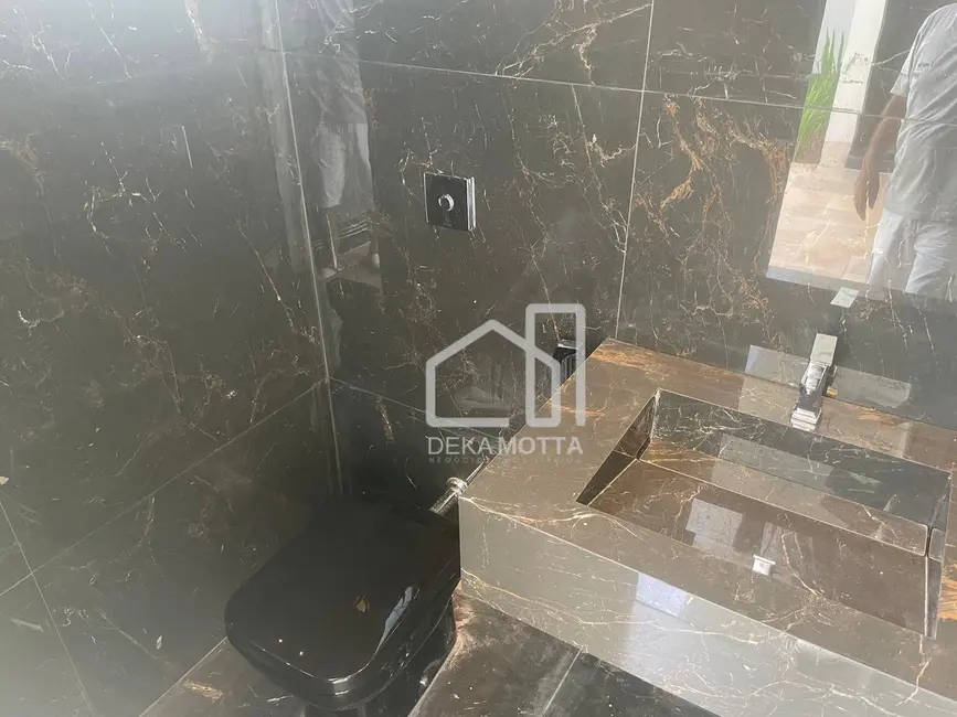 Foto 6 de Casa com 3 quartos à venda, 250m2 em Aclimação, Uberlandia - MG