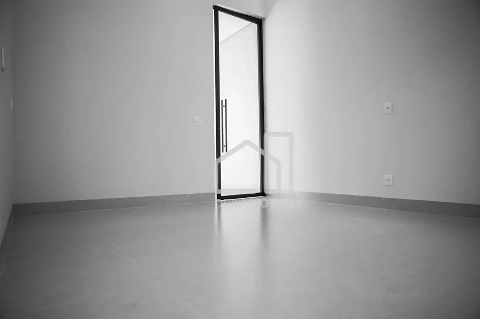 Casa com 3 quartos à venda, 250m2 em Uberlandia - MG - imagem 8 Foto 8 de Casa com 3 quartos à venda, 250m2 em Uberlandia - MG