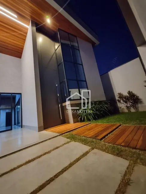Foto 6 de Casa com 3 quartos à venda, 286m2 em Grand Ville, Uberlandia - MG