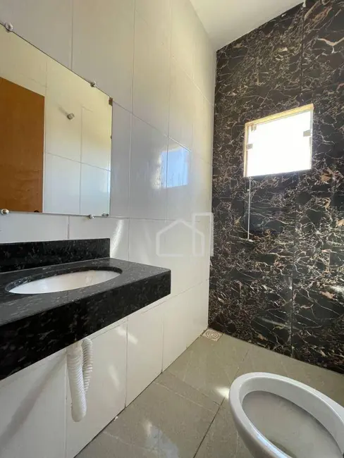 Foto 8 de Casa com 2 quartos à venda, 250m2 em Uberlandia - MG