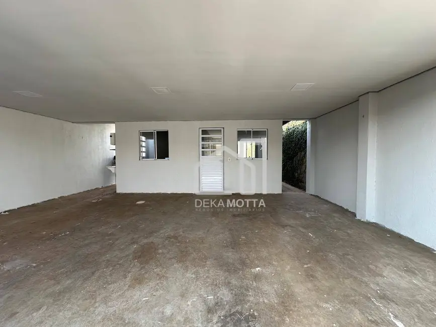 Foto 3 de Casa com 2 quartos à venda, 200m2 em Uberlandia - MG