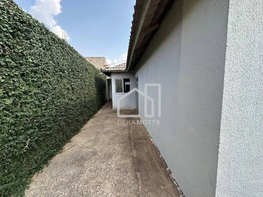 Foto 7 de Casa com 2 quartos à venda, 200m2 em Uberlandia - MG