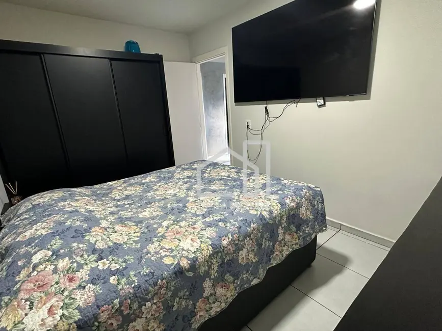 Foto 9 de Casa com 2 quartos à venda, 200m2 em Uberlandia - MG