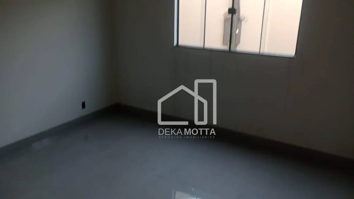 Foto 8 de Casa com 2 quartos à venda, 132m2 em Uberlandia - MG