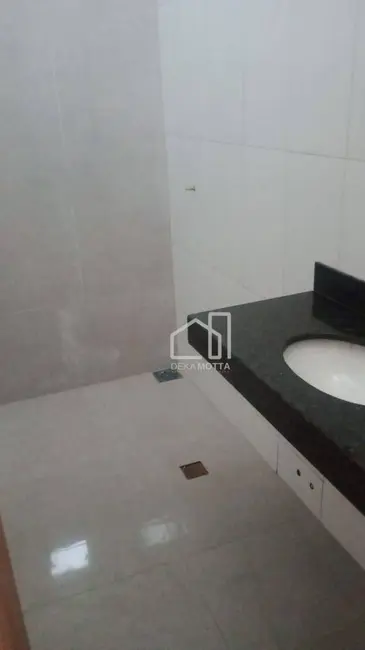 Foto 4 de Casa com 2 quartos à venda, 132m2 em Uberlandia - MG