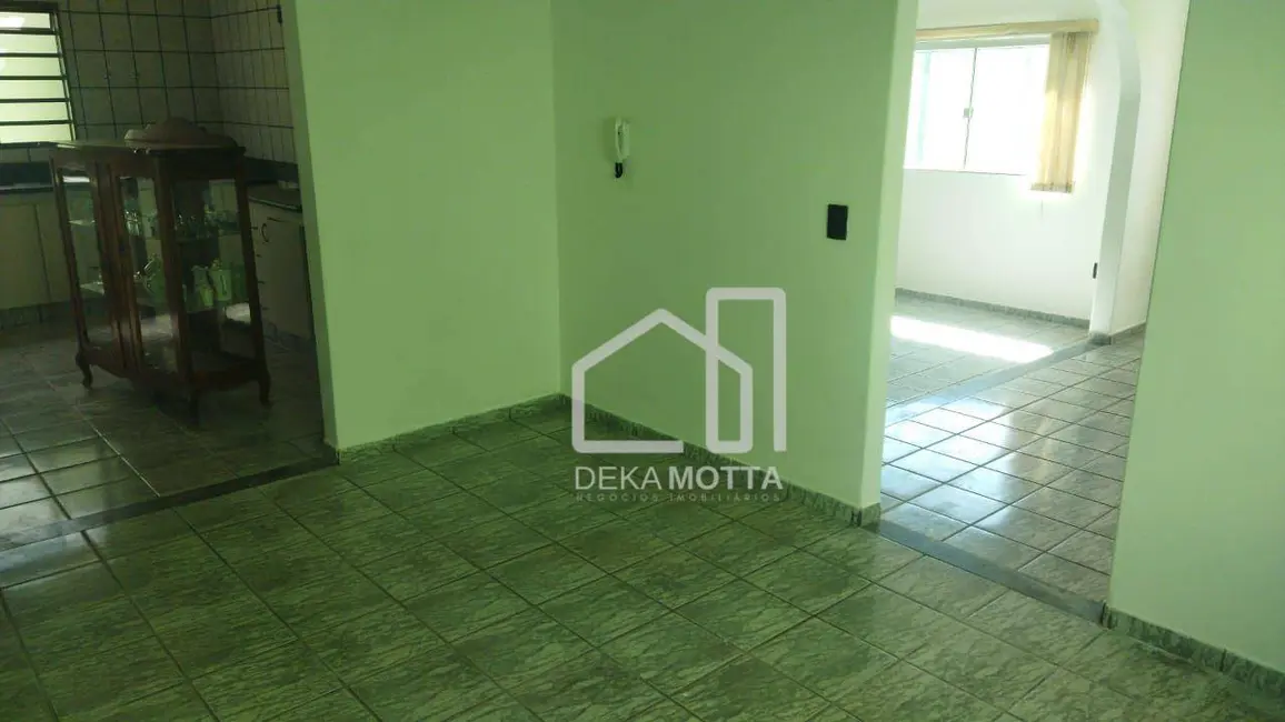 Casa com 4 quartos à venda, 396m2 em Cidade Jardim, Uberlandia - MG - imagem 3 Foto 3 de Casa com 4 quartos à venda, 396m2 em Cidade Jardim, Uberlandia - MG