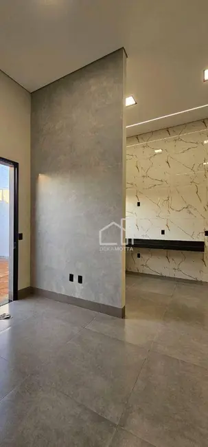 Foto 9 de Casa com 3 quartos à venda, 180m2 em Jardim Brasília, Uberlandia - MG