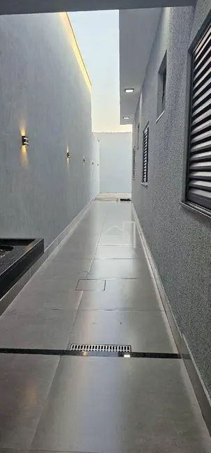 Foto 3 de Casa com 3 quartos à venda, 180m2 em Jardim Brasília, Uberlandia - MG