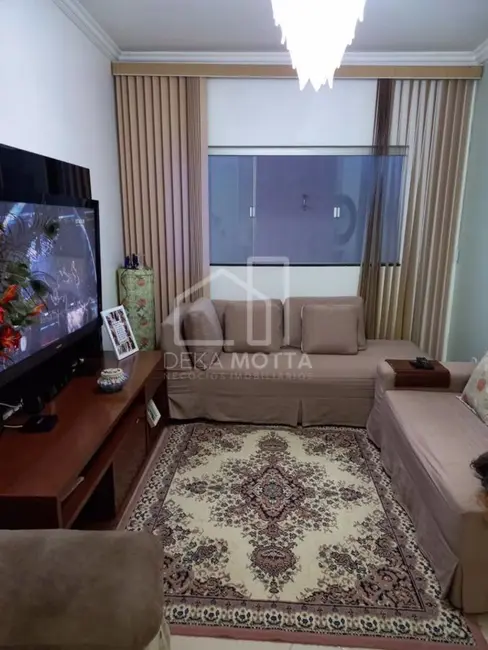 Foto 2 de Apartamento com 3 quartos à venda, 80m2 em Jardim Patrícia, Uberlandia - MG