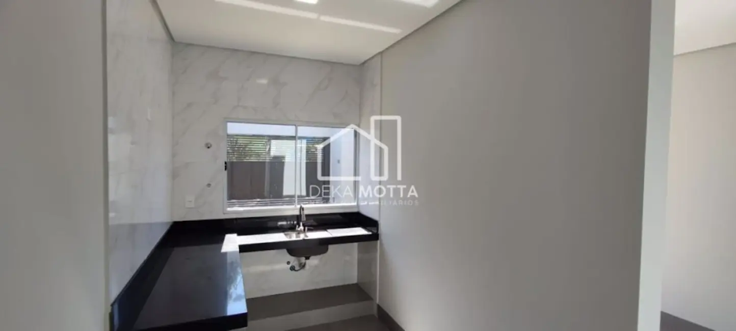 Foto 2 de Casa com 2 quartos à venda, 125m2 em Laranjeiras, Uberlandia - MG