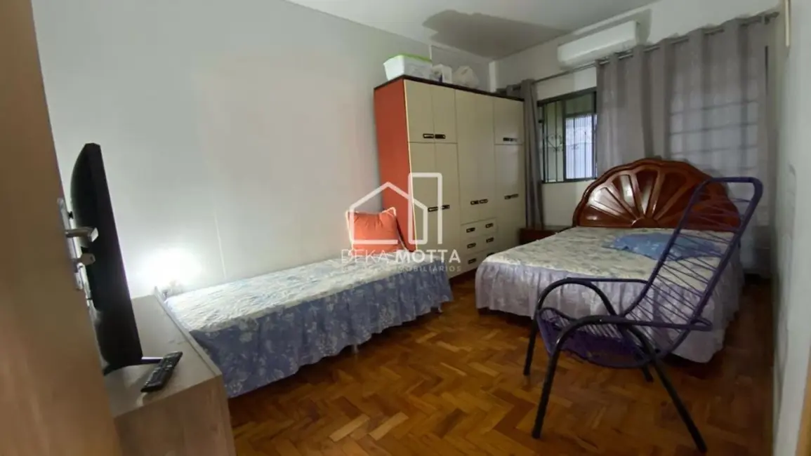 Foto 5 de Casa com 3 quartos à venda, 375m2 em Brasil, Uberlandia - MG