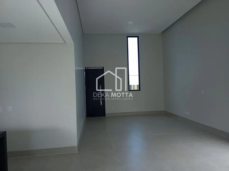 Foto 1 de Casa com 3 quartos à venda, 286m2 em Grand Ville, Uberlandia - MG