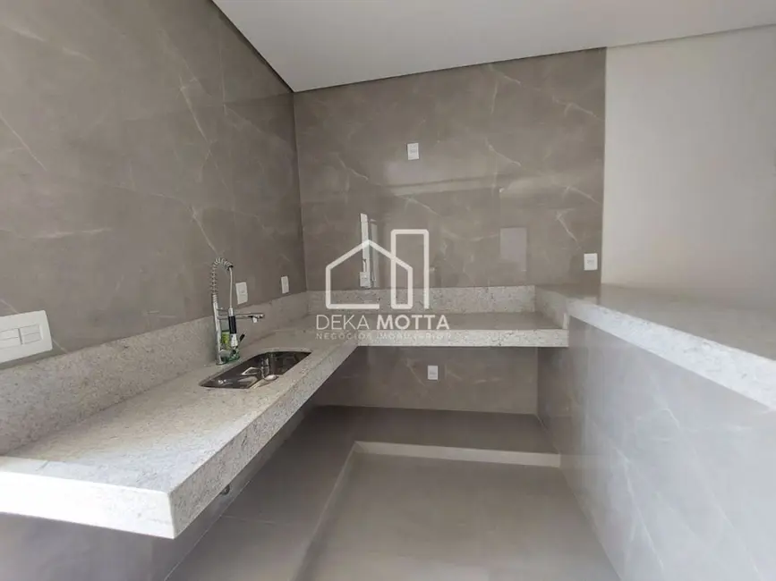 Sobrado com 3 quartos à venda, 100m2 em Grand Ville, Uberlandia - MG - imagem 4 Foto 4 de Sobrado com 3 quartos à venda, 100m2 em Grand Ville, Uberlandia - MG