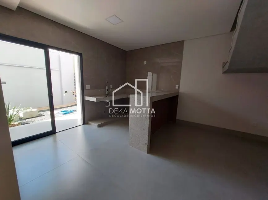 Sobrado com 3 quartos à venda, 100m2 em Grand Ville, Uberlandia - MG - imagem 6 Foto 6 de Sobrado com 3 quartos à venda, 100m2 em Grand Ville, Uberlandia - MG