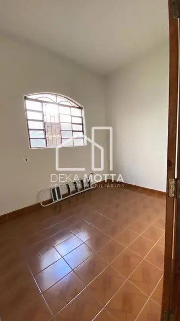 Foto 3 de Casa com 2 quartos à venda, 350m2 em Nossa Senhora Aparecida, Uberlandia - MG