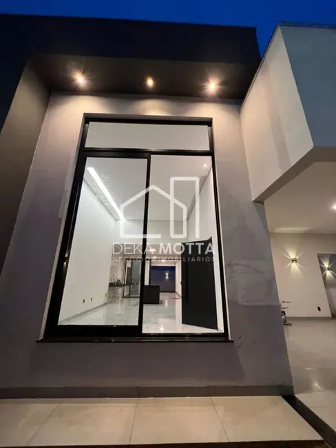 Foto 2 de Casa com 3 quartos à venda, 250m2 em Aclimação, Uberlandia - MG