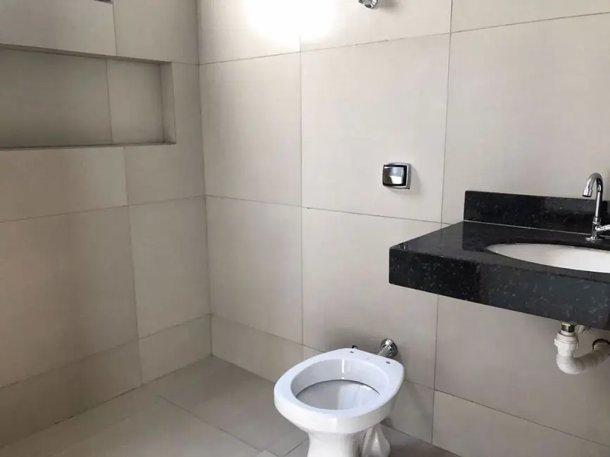 Foto 2 de Casa com 2 quartos à venda, 104m2 em Grand Ville, Uberlandia - MG
