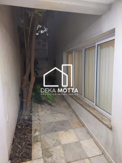 Casa com 4 quartos à venda, 360m2 em Santa Mônica, Uberlandia - MG - imagem 6 Foto 6 de Casa com 4 quartos à venda, 360m2 em Santa Mônica, Uberlandia - MG