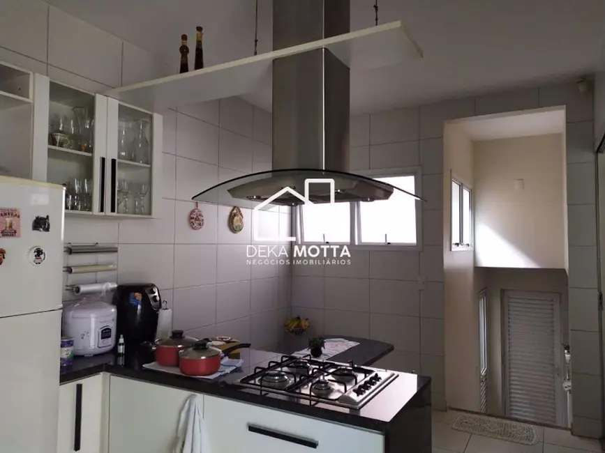 Foto 2 de Casa com 4 quartos à venda, 360m2 em Santa Mônica, Uberlandia - MG
