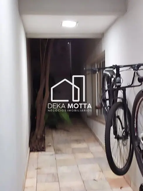 Casa com 4 quartos à venda, 360m2 em Santa Mônica, Uberlandia - MG - imagem 5 Foto 5 de Casa com 4 quartos à venda, 360m2 em Santa Mônica, Uberlandia - MG