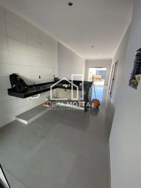 Foto 2 de Casa com 3 quartos à venda, 120m2 em Marta Helena, Uberlandia - MG