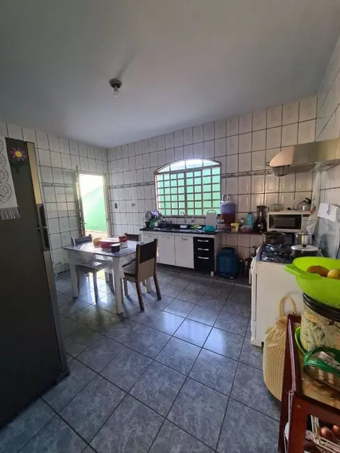 Foto 9 de Casa com 3 quartos à venda, 360m2 em Segismundo Pereira, Uberlandia - MG