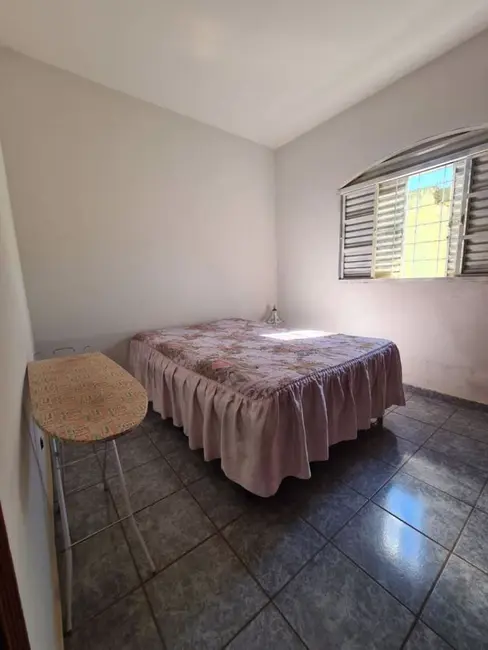 Foto 7 de Casa com 3 quartos à venda, 360m2 em Segismundo Pereira, Uberlandia - MG