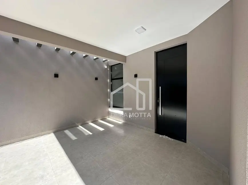 Foto 3 de Casa com 3 quartos à venda, 165m2 em Grand Ville, Uberlandia - MG