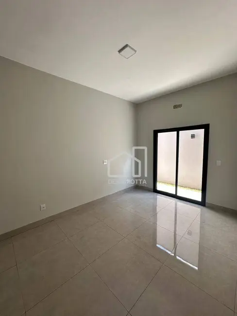 Foto 7 de Casa com 3 quartos à venda, 165m2 em Grand Ville, Uberlandia - MG